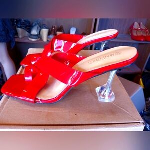 Red patent toes loop mules